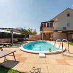 Dandelion Zadarvillas 别墅 Nadin