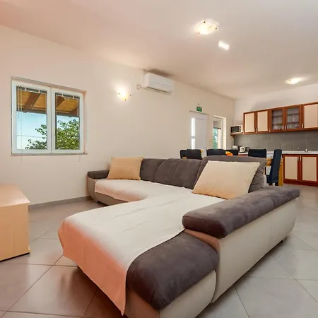 Dandelion Zadarvillas *