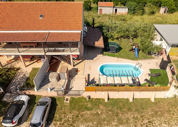 Dandelion Zadarvillas *